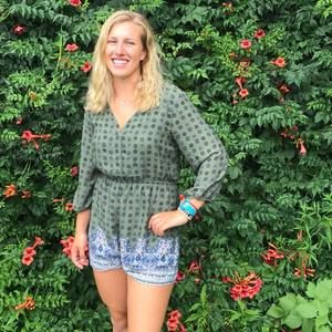 Meet your Posher, Stella